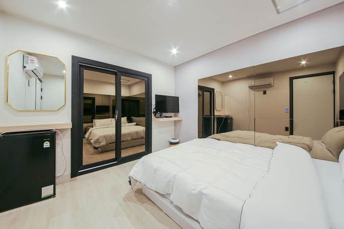 Imagen de la habitación del Hotel Boutique Super Rocket. Foto 13