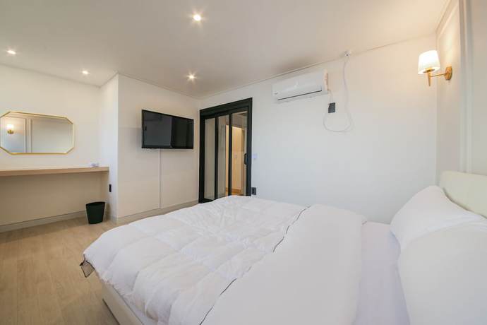 Imagen de la habitación del Hotel Boutique Super Rocket. Foto 16