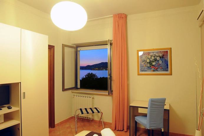 Imagen de la habitación del Hotel Boutique Terracotta Sapri. Foto 1