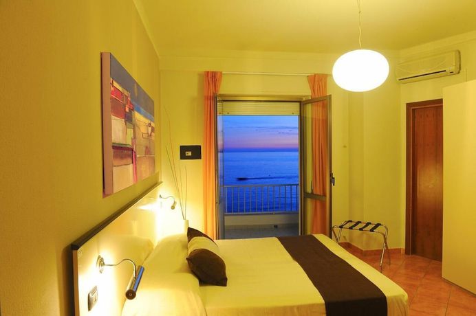 Imagen de la habitación del Hotel Boutique Terracotta Sapri. Foto 4