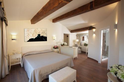 Imagen de la habitación del Hotel Boutique Torre Di Cala Piccola. Foto 4