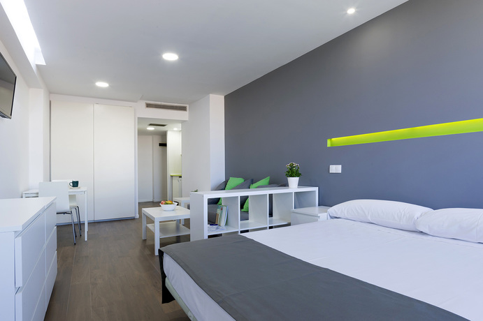 Imagen de la habitación del Hotel Boutique Urban Madrid Genova. Foto 11