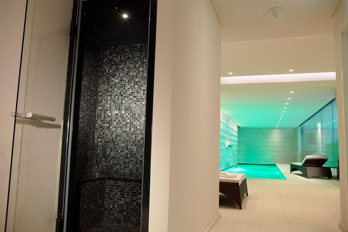 Imagen de la piscina del Hotel Boutique Villa Am Ruhrufer Golf and Spa. Foto 10