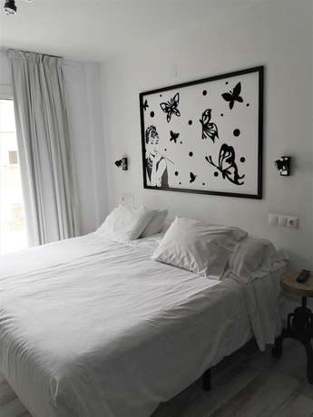 Imagen de la habitación del Hotel Boutique X Fuengirola. Foto 9