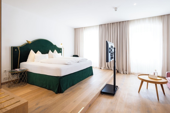 Imagen de la habitación del Hotel Boutique Zum Goldenen Hirschen. Foto 3