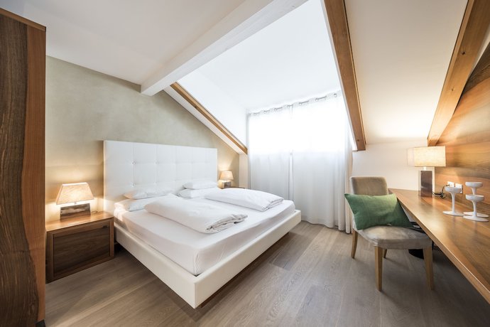 Imagen de la habitación del Hotel Boutique Zum Rosenbaum. Foto 13