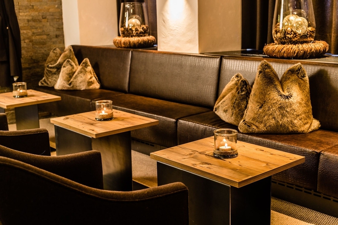 Imagen de los interiores del Hotel Boutique and Fashion Maciaconi. Foto 19