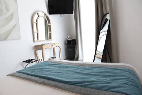 Imagen de la habitación del Hotel Boutique and Spa La Villa Cap Ferrat. Foto 13