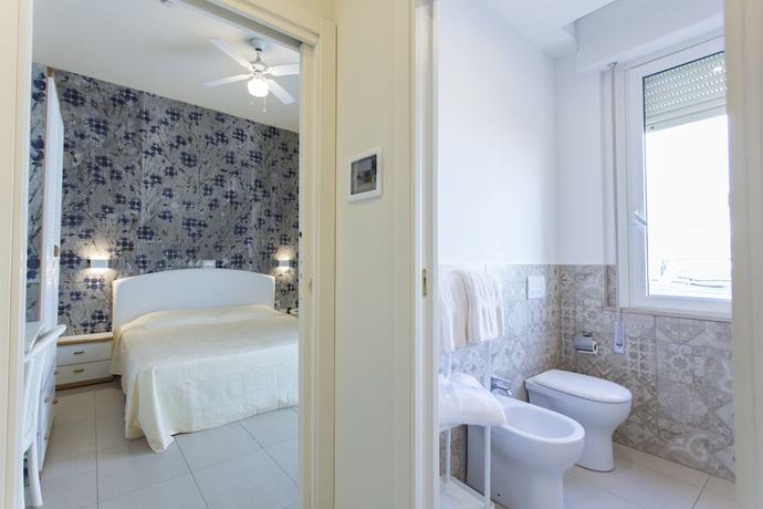 Imagen de la habitación del Hotel Boutique and spa Sirenahotel. Foto 5