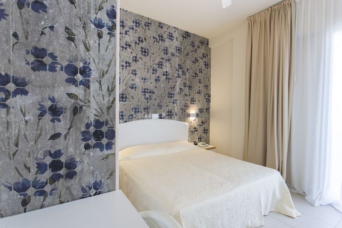Imagen de la habitación del Hotel Boutique and spa Sirenahotel. Foto 9