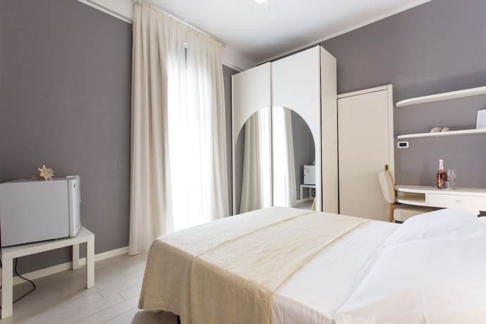 Imagen de la habitación del Hotel Boutique and spa Sirenahotel. Foto 18