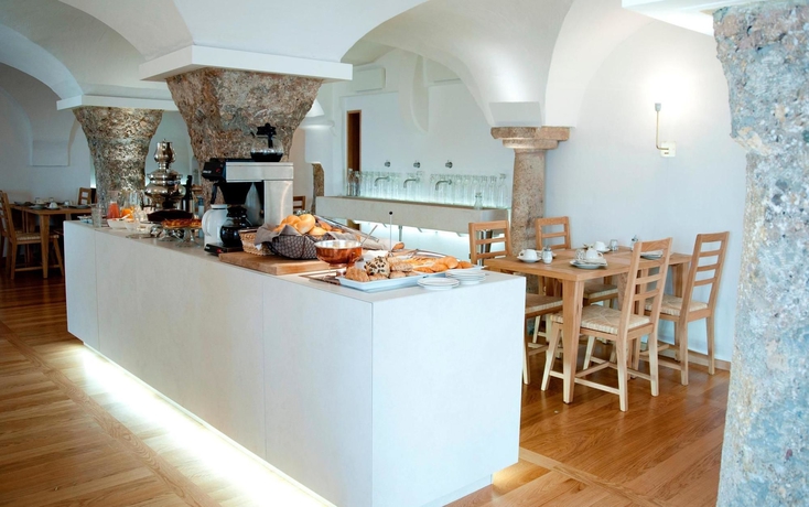 Imagen del bar/restaurante del Hotel Boutiquehotel Amadeus. Foto 6