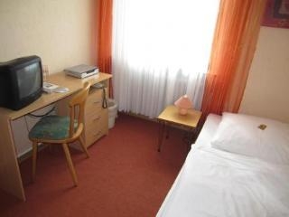 Imagen de la habitación del Hotel Boutique-hotel F&auml;hrhaus Saarbr&uuml;cken. Foto 9