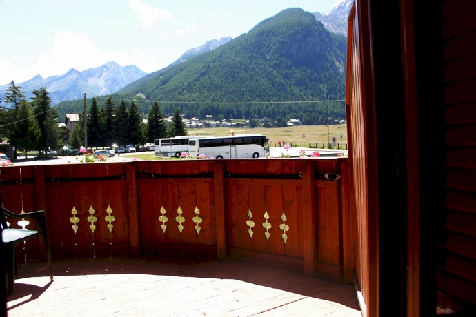 Imagen de la habitación del Hotel Bouton D'or. Foto 9