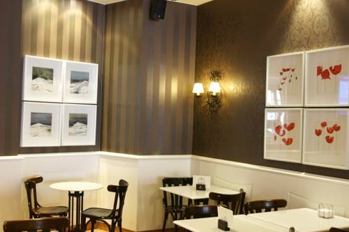 Imagen general del Hotel Bouza. Foto 6