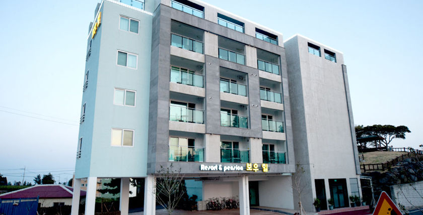 Imagen de la habitación del Hotel Bowoohill. Foto 12