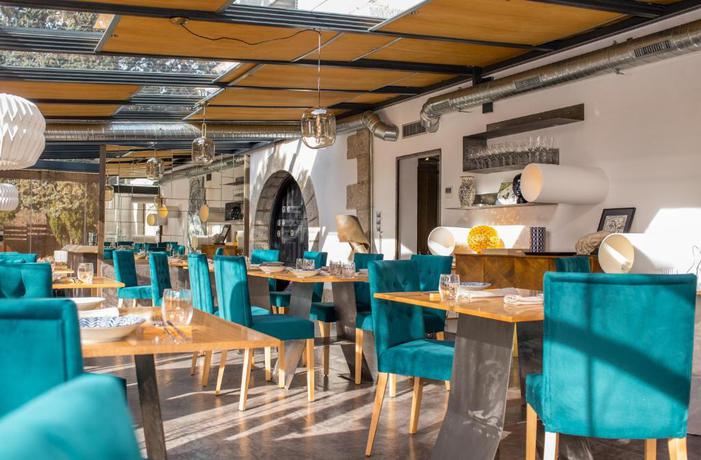 Imagen del bar/restaurante del Hotel Box Art - La Torre. Foto 2