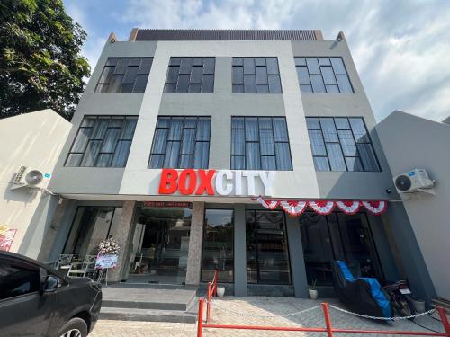 Imagen general del Hotel Box City Mojokerto. Foto 1