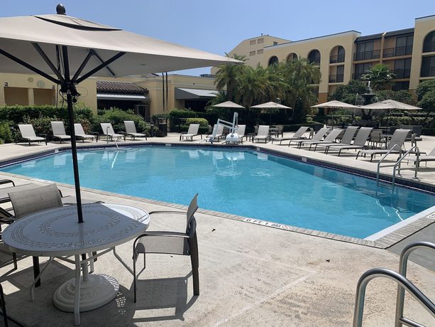 Imagen de la piscina del Hotel Boynton Townhomes. Foto 11