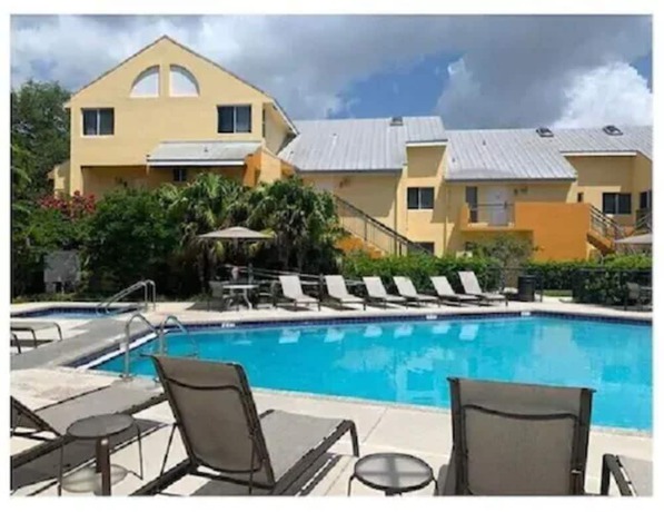 Imagen general del Hotel Boynton Townhomes. Foto 1