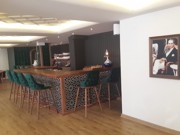 Imagen del bar/restaurante del Hotel Boyuguzel Termal. Foto 3