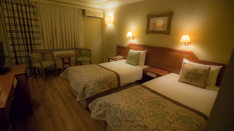Imagen de la habitación del Hotel Boyuguzel Termal. Foto 15