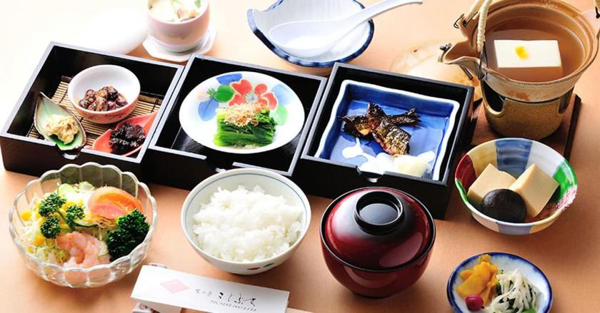 Imagen del bar/restaurante del Hotel Bozantei Kotobuki. Foto 8