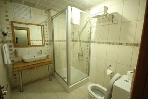 Imagen de la habitación del Hotel Bozoogullari. Foto 2