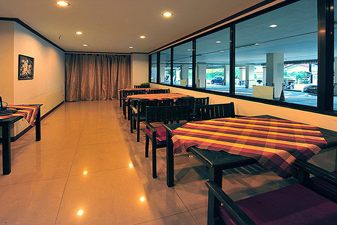 Imagen de los interiores del Hotel B.p Grand Service Apartment. Foto 12