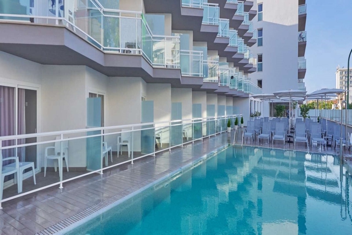 Imagen general del Hotel Bq Amfora Beach - Adults Only. Foto 3