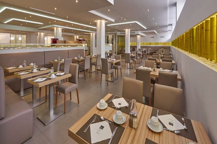 Imagen general del Hotel Bq Amfora Beach - Adults Only. Foto 4