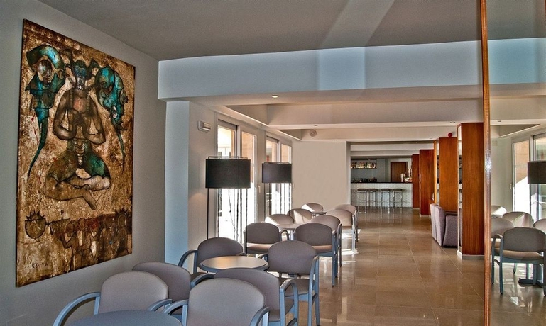 Imagen del bar/restaurante del Hotel Bq Apolo. Foto 2