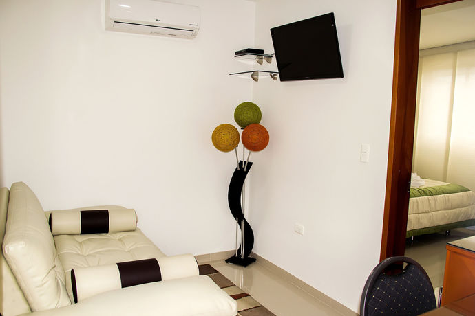 Imagen de la habitación del Hotel Bquin Plaza. Foto 6