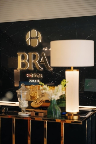 Imagen de los interiores del Hotel Bra. Foto 16