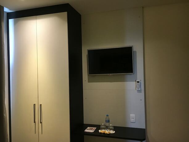 Imagen de la habitación del Hotel Br&aacute;s Palace. Foto 39