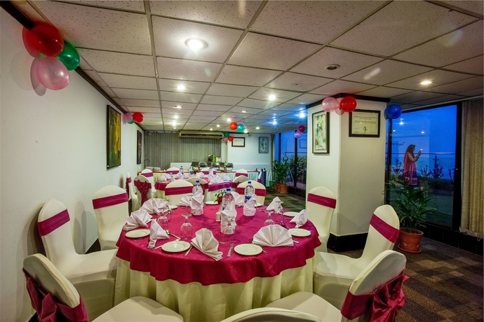 Imagen de los interiores del Hotel Brac Centre Inn. Foto 13