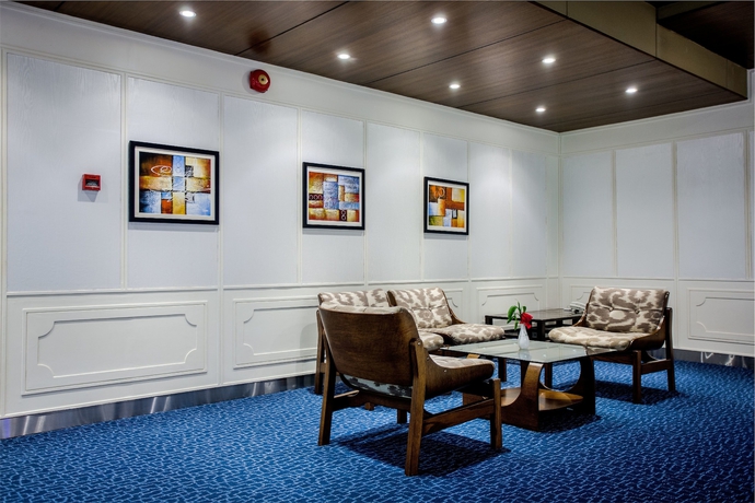 Imagen de los interiores del Hotel Brac Centre Inn. Foto 15