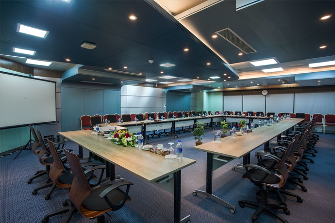 Imagen de los interiores del Hotel Brac Centre Inn. Foto 17