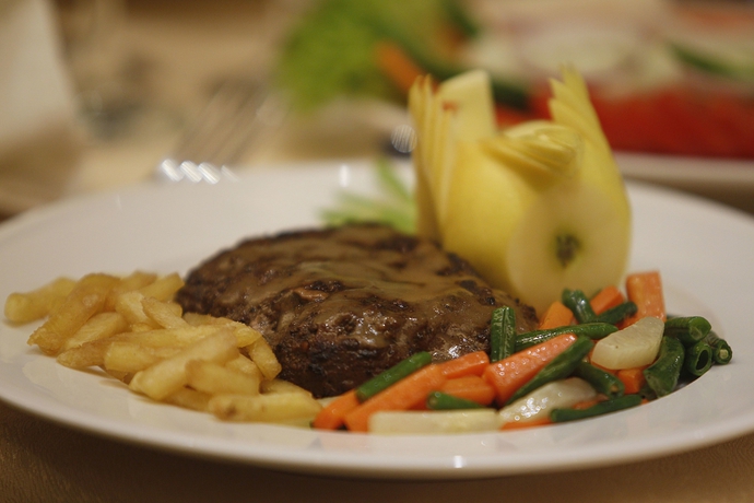 Imagen del bar/restaurante del Hotel Brac Centre Inn. Foto 2