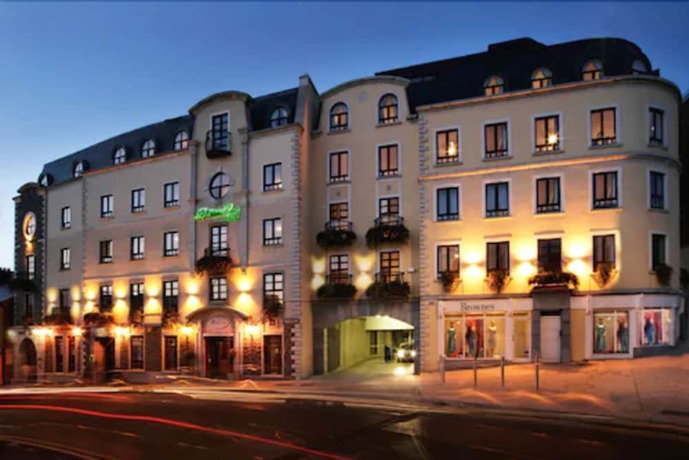 Imagen general del Hotel Bracken Court. Foto 1