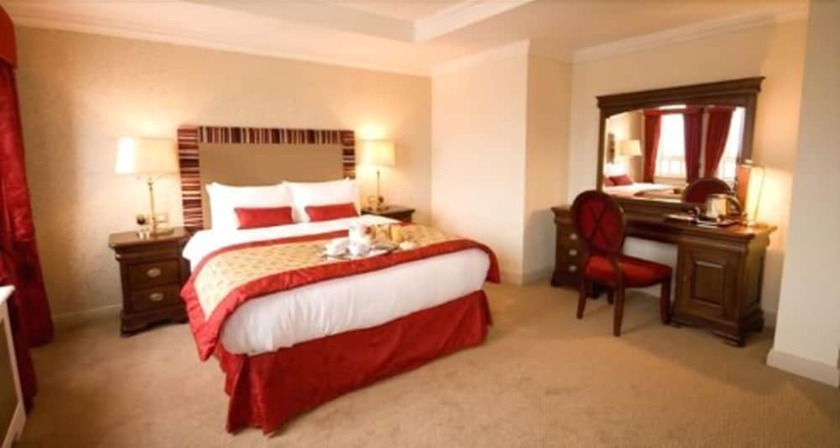 Imagen de la habitación del Hotel Bracken Court. Foto 17