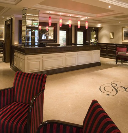 Imagen de los interiores del Hotel Bracken Court. Foto 20