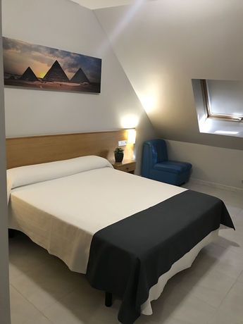 Imagen de la habitación del Hotel Bradomin. Foto 5