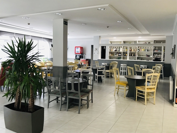 Imagen de la habitación del Hotel Bradomin. Foto 8