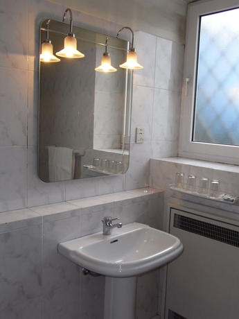 Imagen de la habitación del Hotel Bragan&ccedil;a, Coimbra. Foto 6