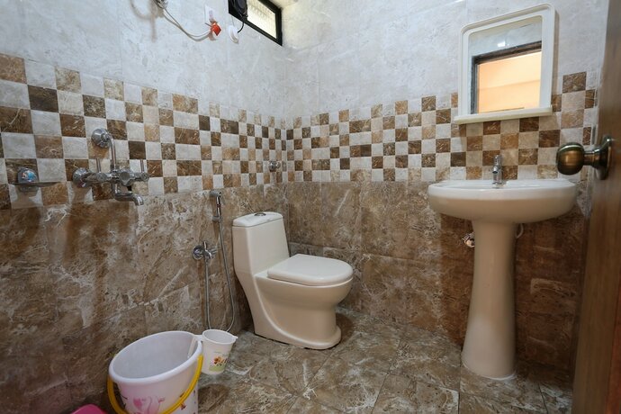 Imagen general del Hotel Braganza. Foto 13