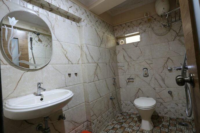 Imagen general del Hotel Braganza. Foto 14
