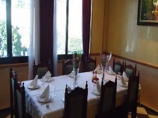 Imagen del bar/restaurante del Hotel Brahmi. Foto 5