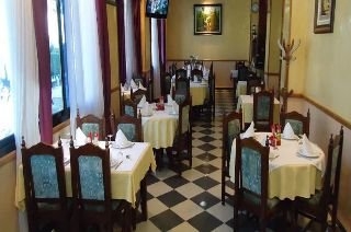 Imagen del bar/restaurante del Hotel Brahmi. Foto 6