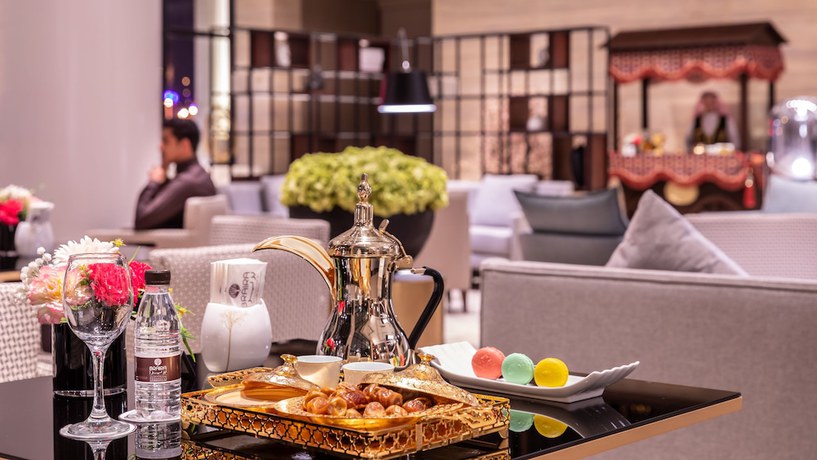 Imagen del bar/restaurante del Hotel Braira Al Nakheel. Foto 6